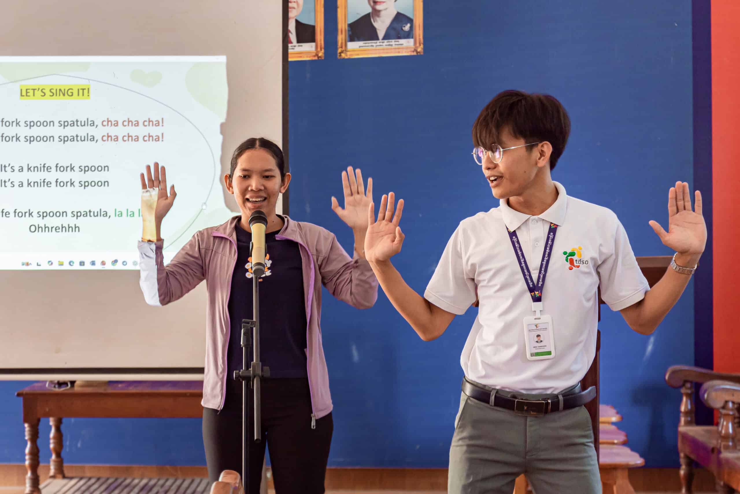 TDSO Learning by doing, a Cambodian teacher in a TDSO workshop